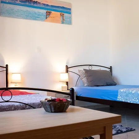 Konstantinos Holiday House